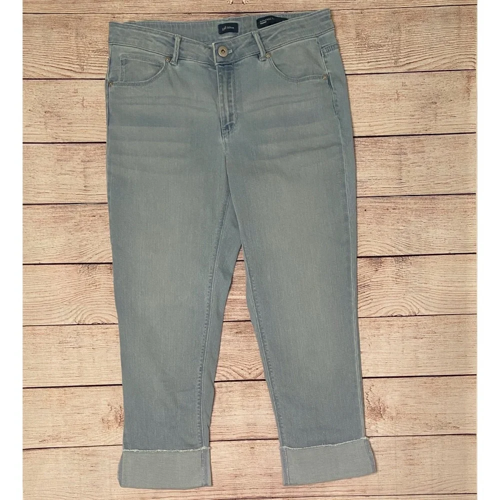 J. Jill Light Wash Authentic Fit Cuffed Cropped Jeans - Picture 2 of 11